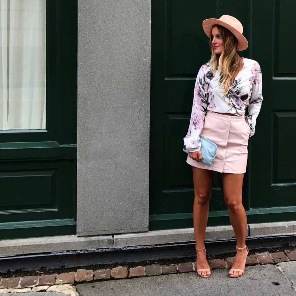 PINK SKIRT